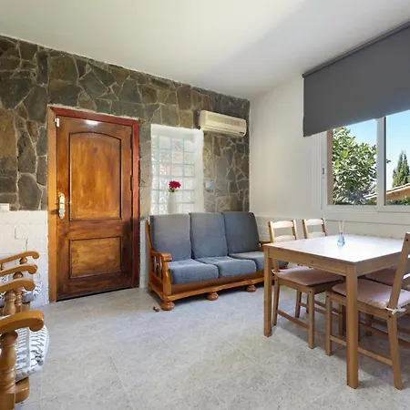 Suenos Piscina Costa Dorada Holiday home *
