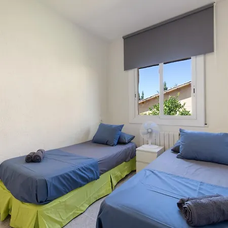Suenos Piscina Costa Dorada Holiday home *
